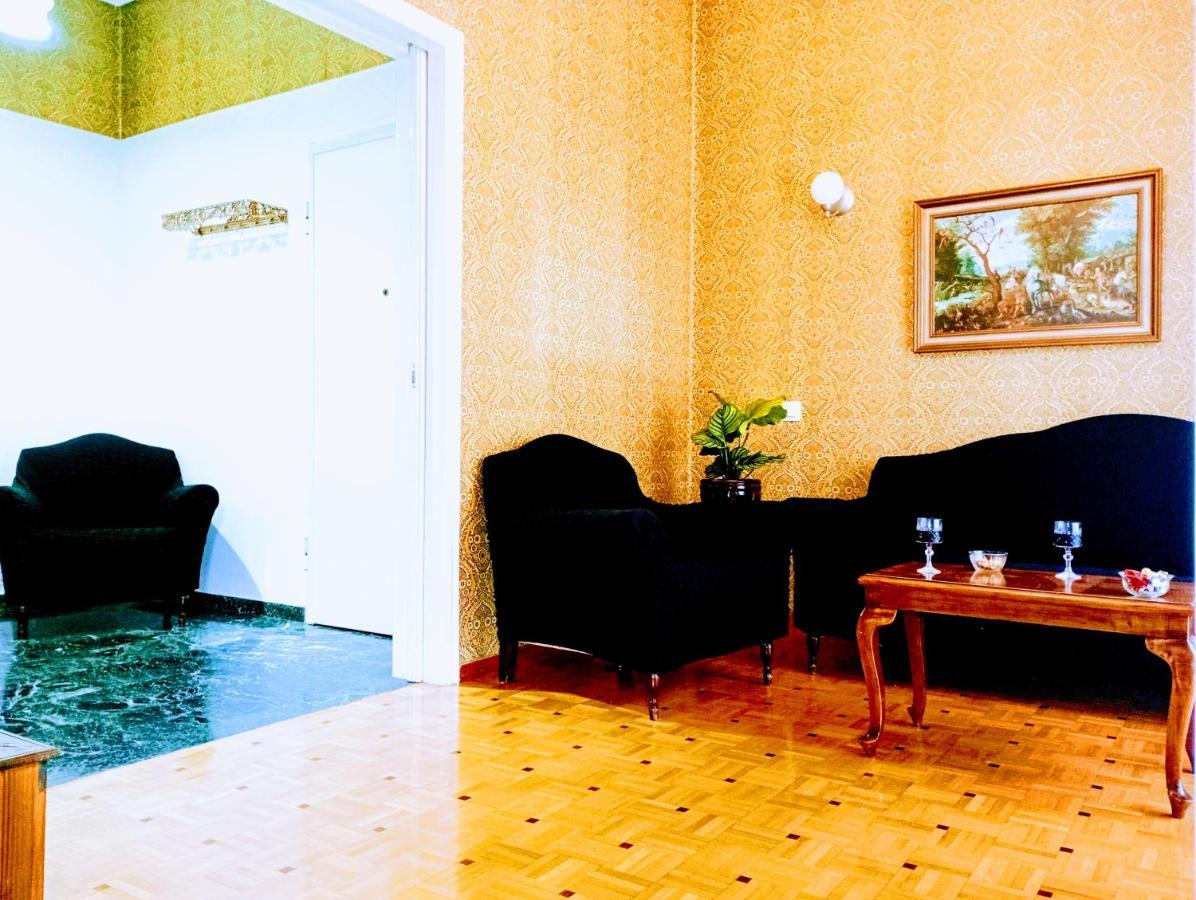 Charm & Comfort Near Petralona Station Athens Ngoại thất bức ảnh